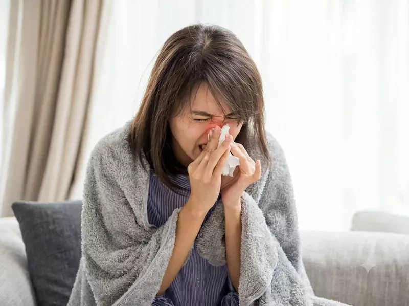 Nên đi khám khi nghẹt mũi kéo dài hoặc xuất hiện dấu hiệu bất thường